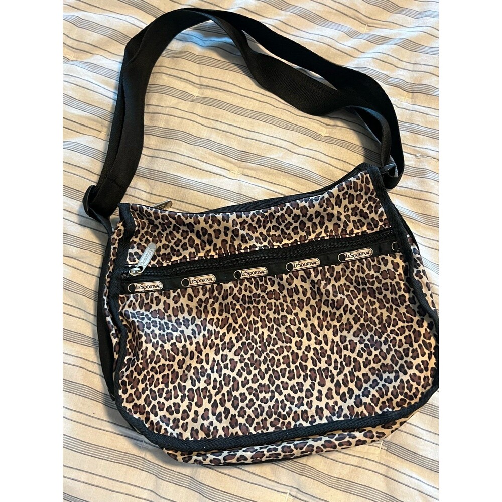 LeSportSac Classic Hobo Crossbody Pocketbook in Leopard Print with Black Trim - Picture 11 of 12